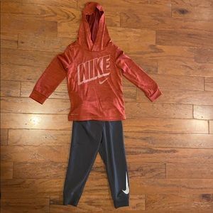 Nike boys 3T hoody and pant set
